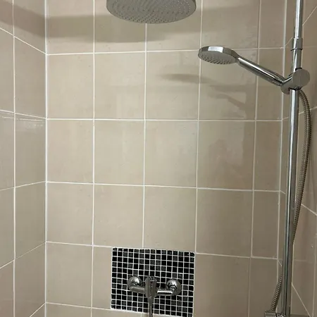 Independant 17m2 Holiday home *