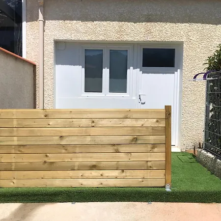 Independant 17m2 Holiday home